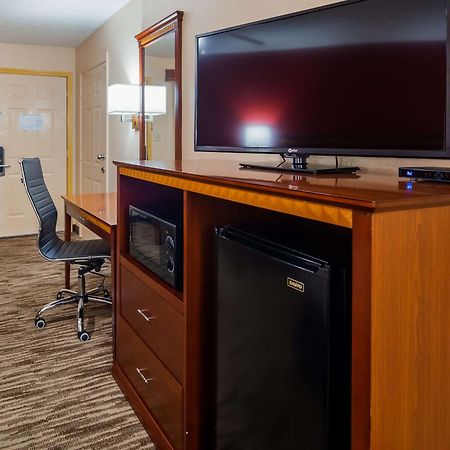 Best Western Executive Inn Marshall Buitenkant foto