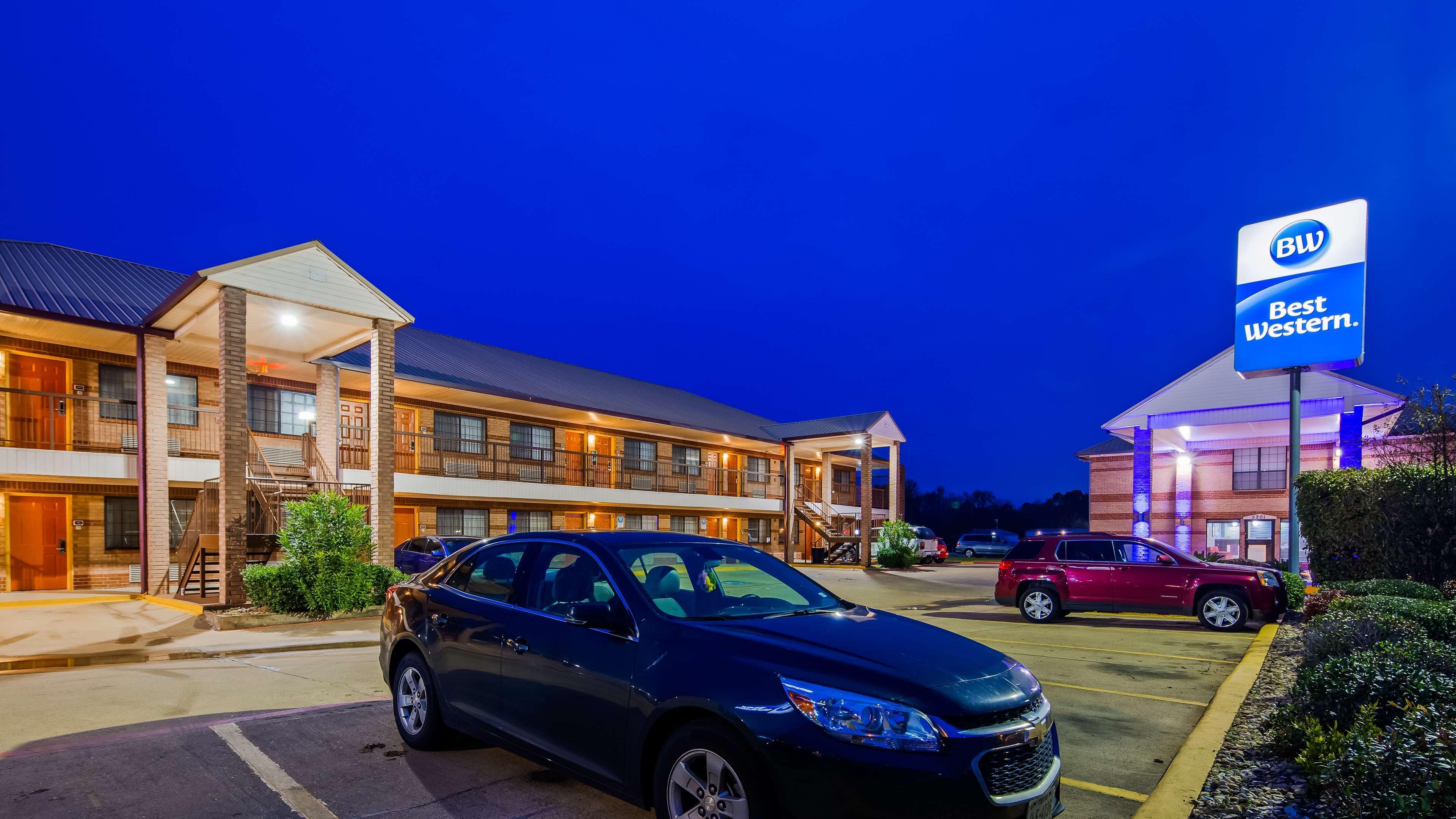 Best Western Executive Inn Marshall Buitenkant foto